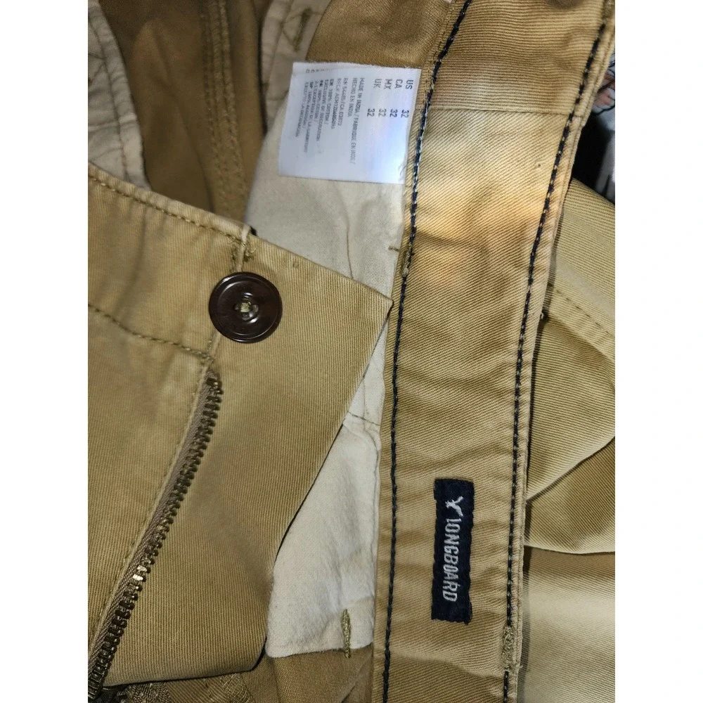 Men's American Eagle Outfitters Khaki Shorts - Longboard - Size 32